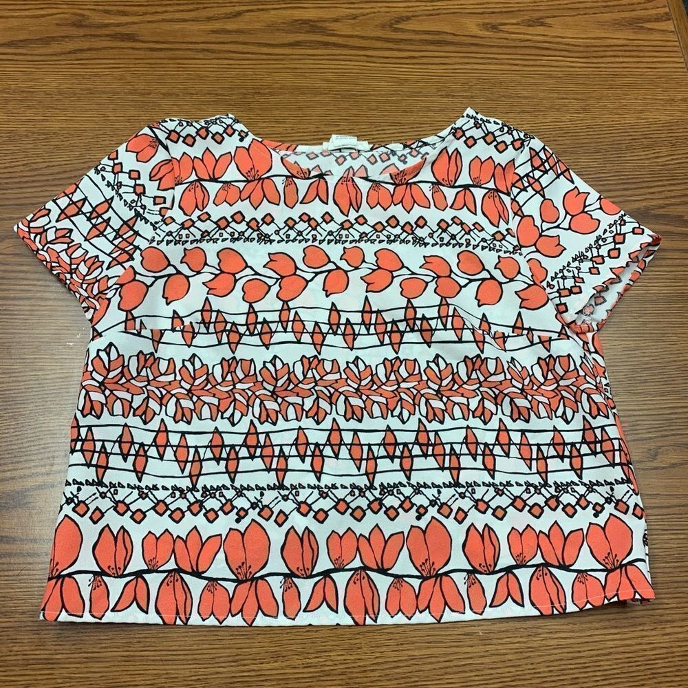 BCNU Scallop Cross Back Top sz M